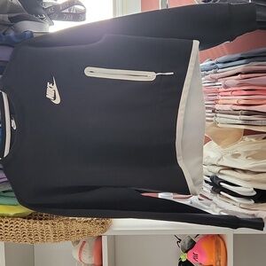 Nike Tech Sweatshirt S